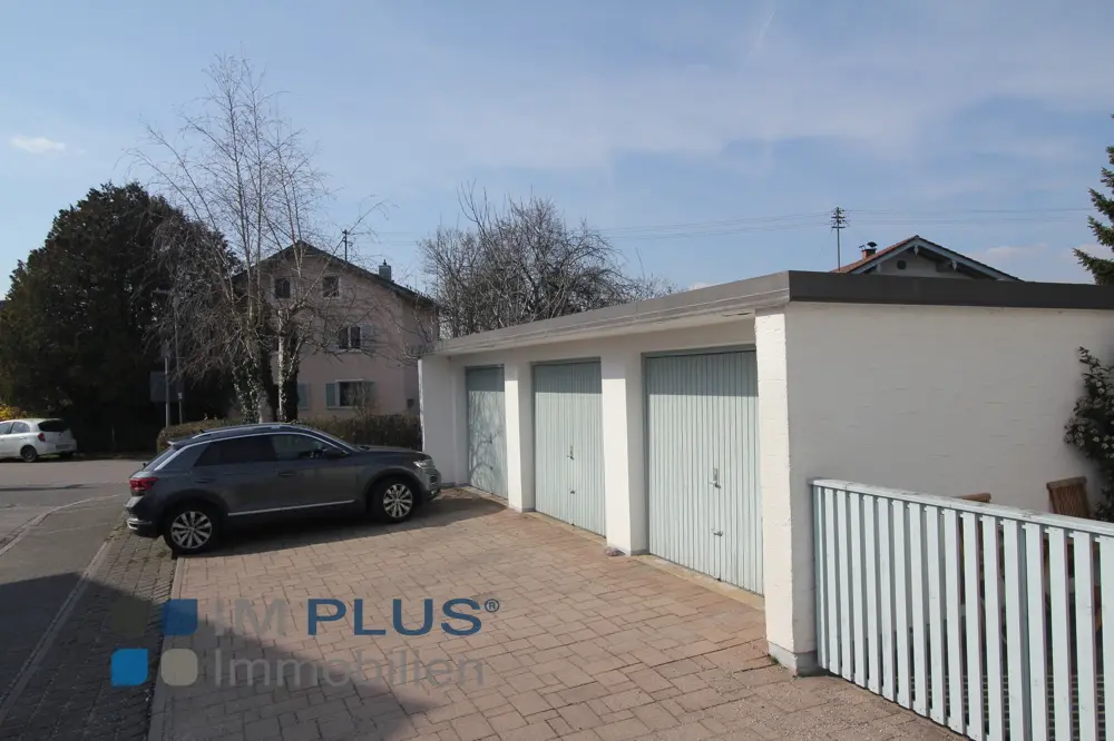 Außergewöhnliche 4–5-Zimmer-Wohnung inklusive zwei Einzelgaragen – Bild 14