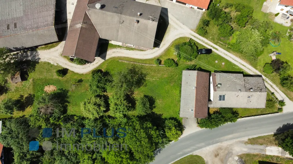 Großes Baugrundstück für ein EFH oder DH in idyllischer Lage – Bild 2