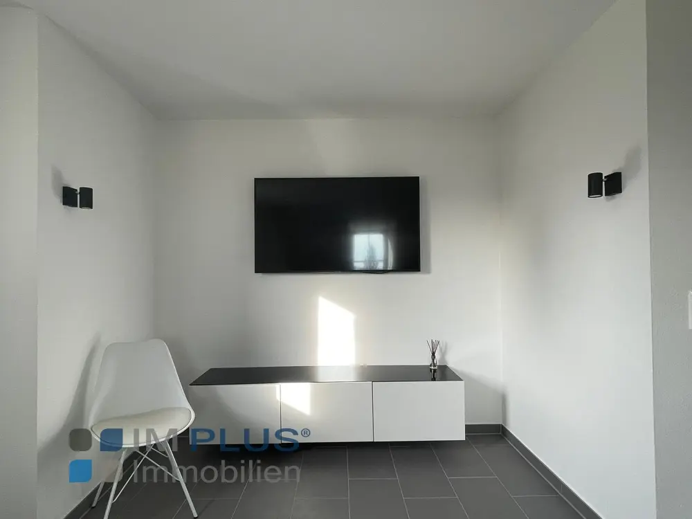 TOP LAGE – seltene 3-Zimmer-Dachgeschosswohnung über zwei Etagen am Max-Josefs-Platz – Bild 2