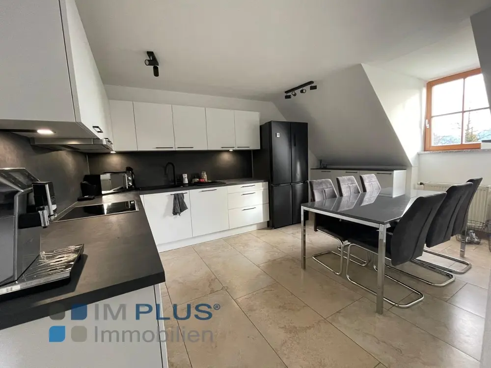 TOP LAGE – seltene 3-Zimmer-Dachgeschosswohnung über zwei Etagen am Max-Josefs-Platz – Bild 7