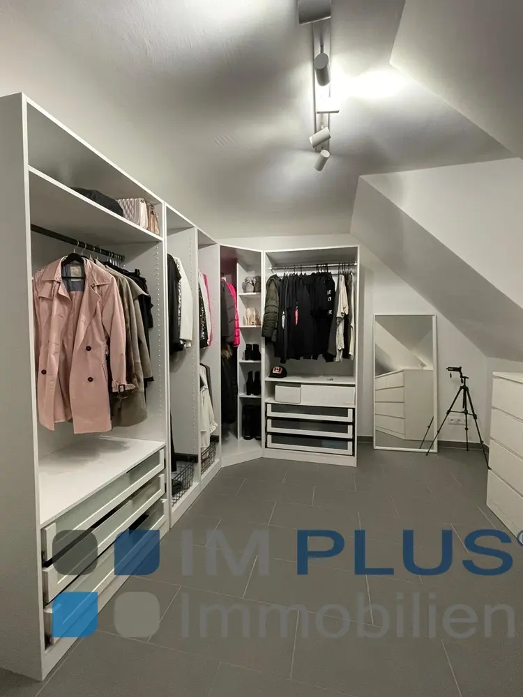 TOP LAGE – seltene 3-Zimmer-Dachgeschosswohnung über zwei Etagen am Max-Josefs-Platz – Bild 8